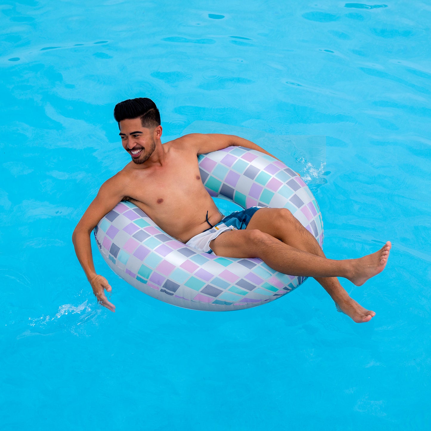 LED Disco 42" Jumbo Beach & Pool Tube