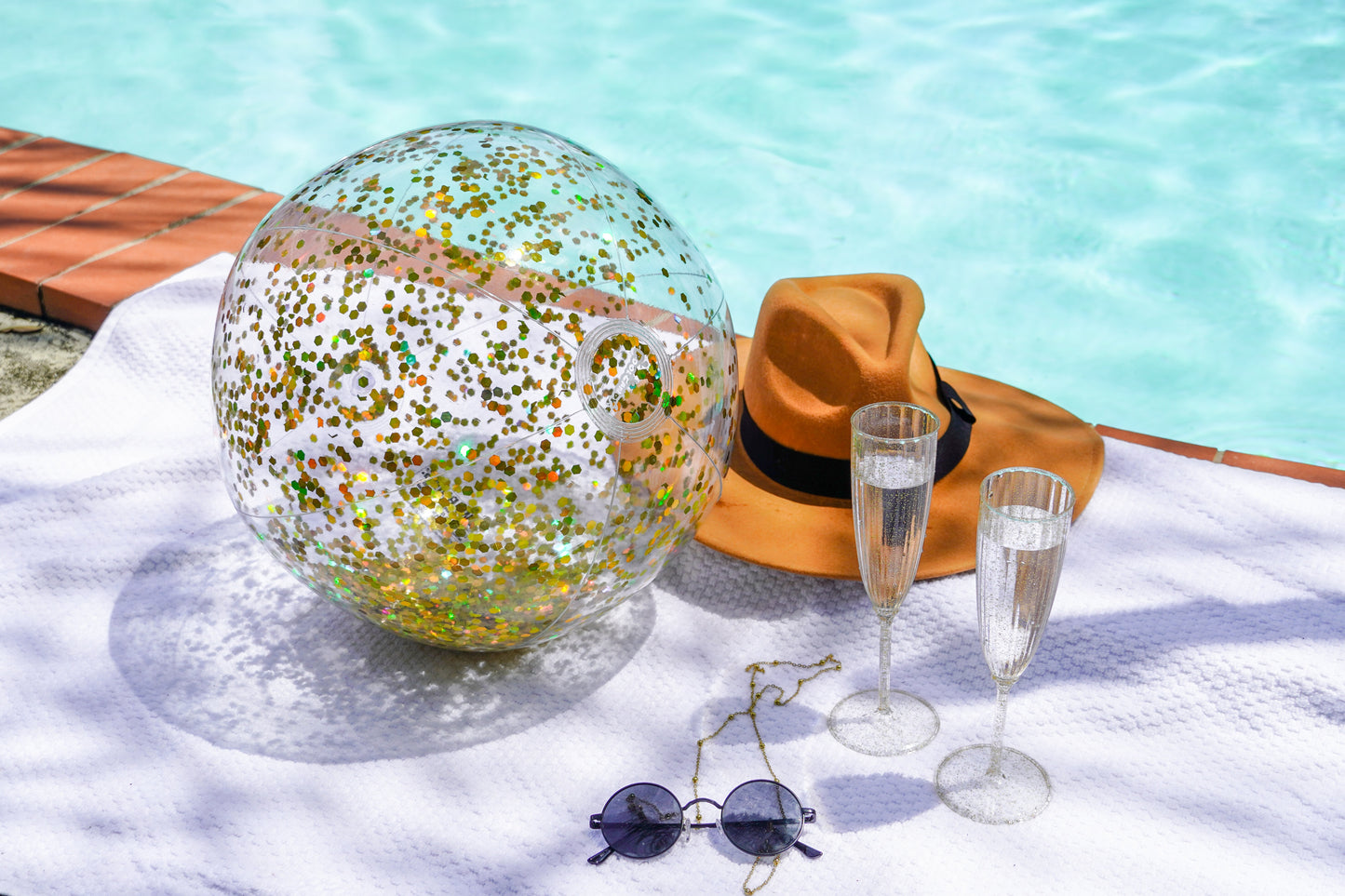 PoolCandy SplashParty Inflatable Glitter Beach Ball, Jumbo Gold Glitter Pool Ball, 13.75 Inch Beach Ball for Pool, Beach & Summer Parties, Durable PVC