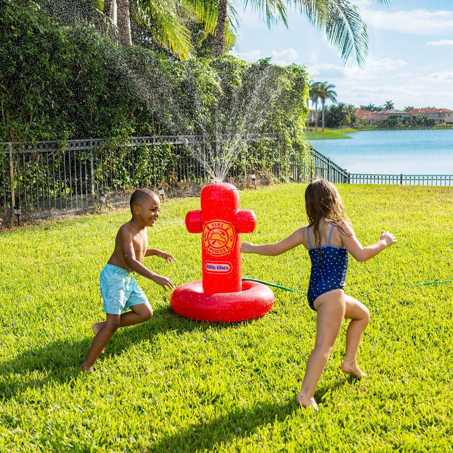 Little Tikes Giant Fire Hydrant Inflatable Water Sprinkler
