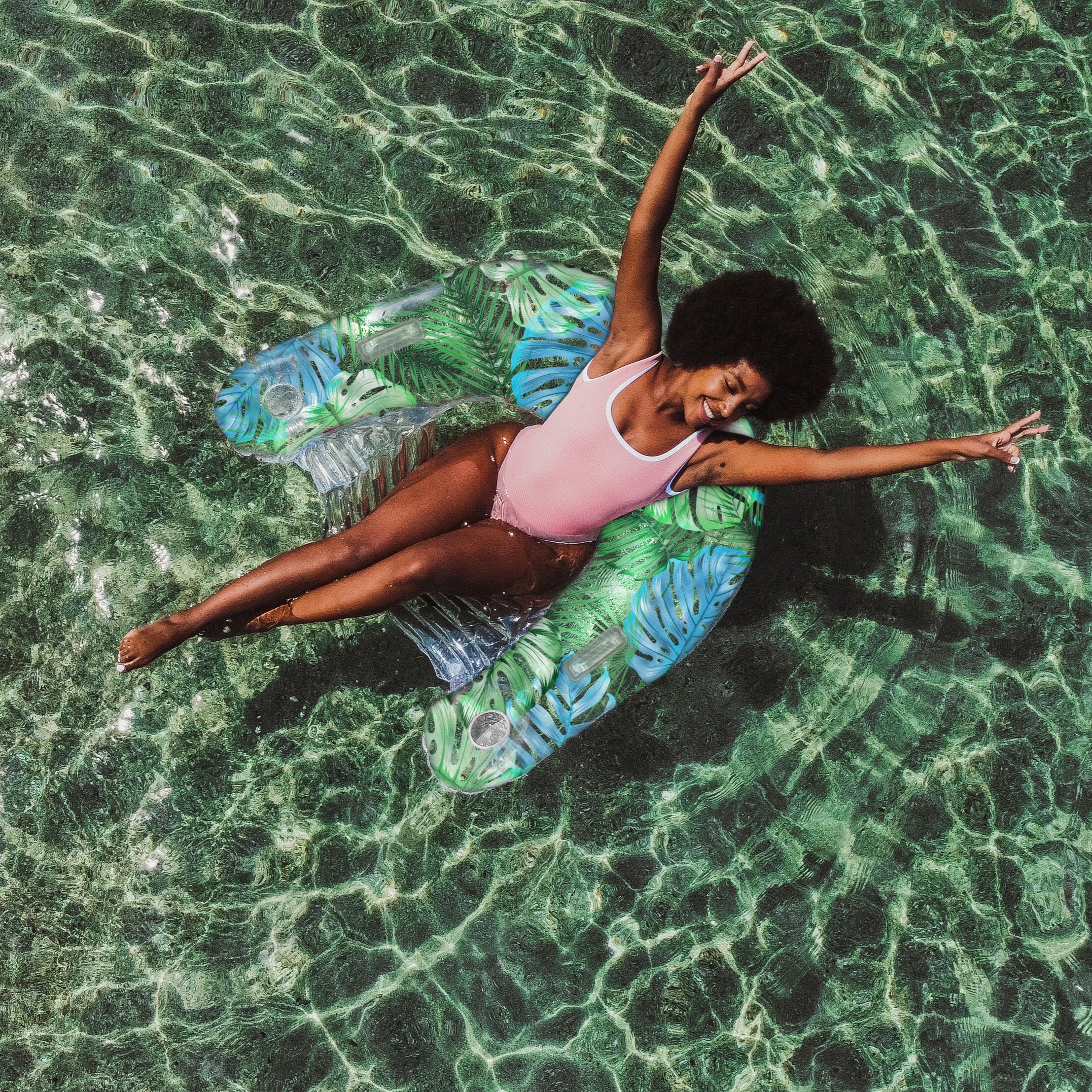 Resort Collection Large Sun Chair with Palm Print