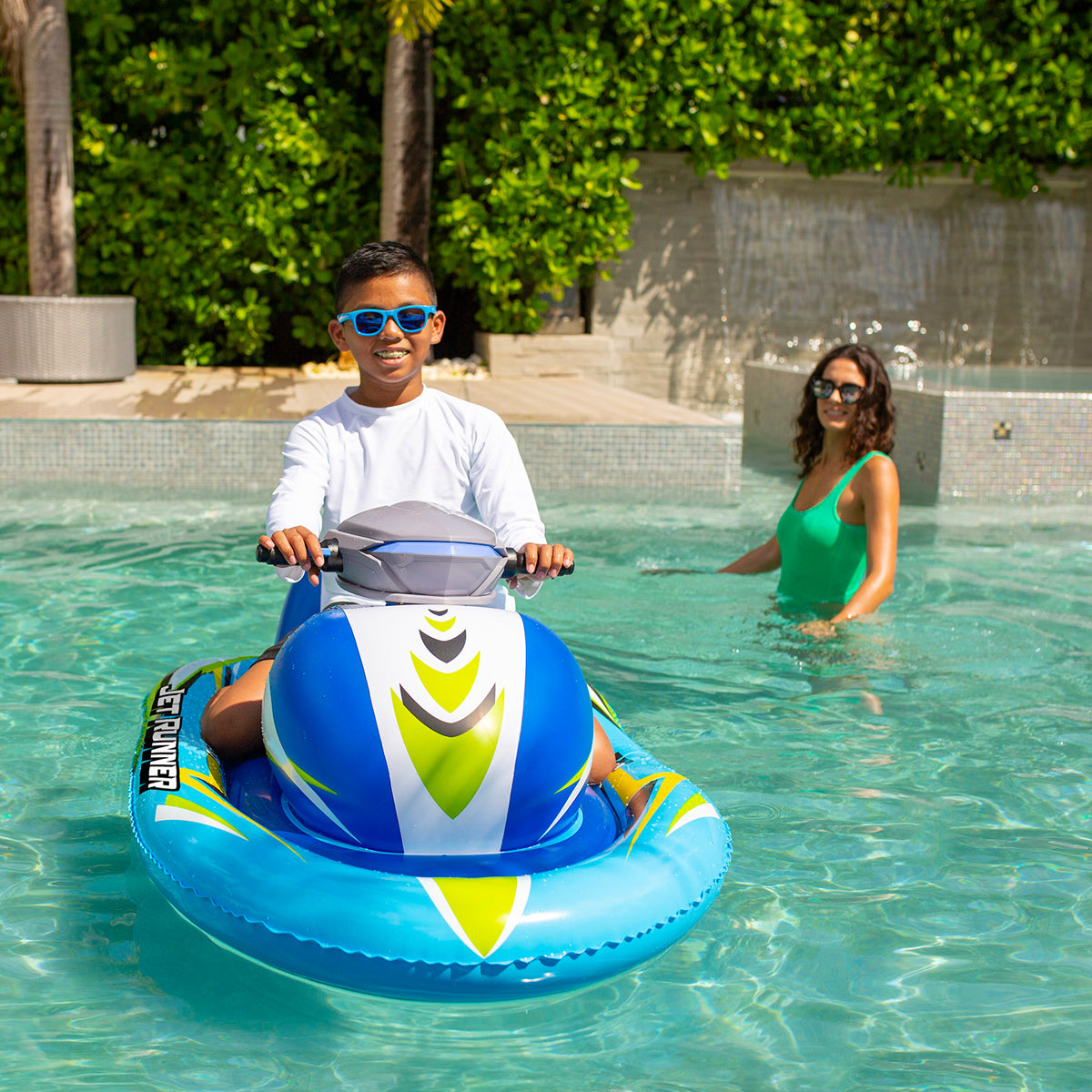 PC1035JS1-inflatable-jet-ski-poolcandy.jpg